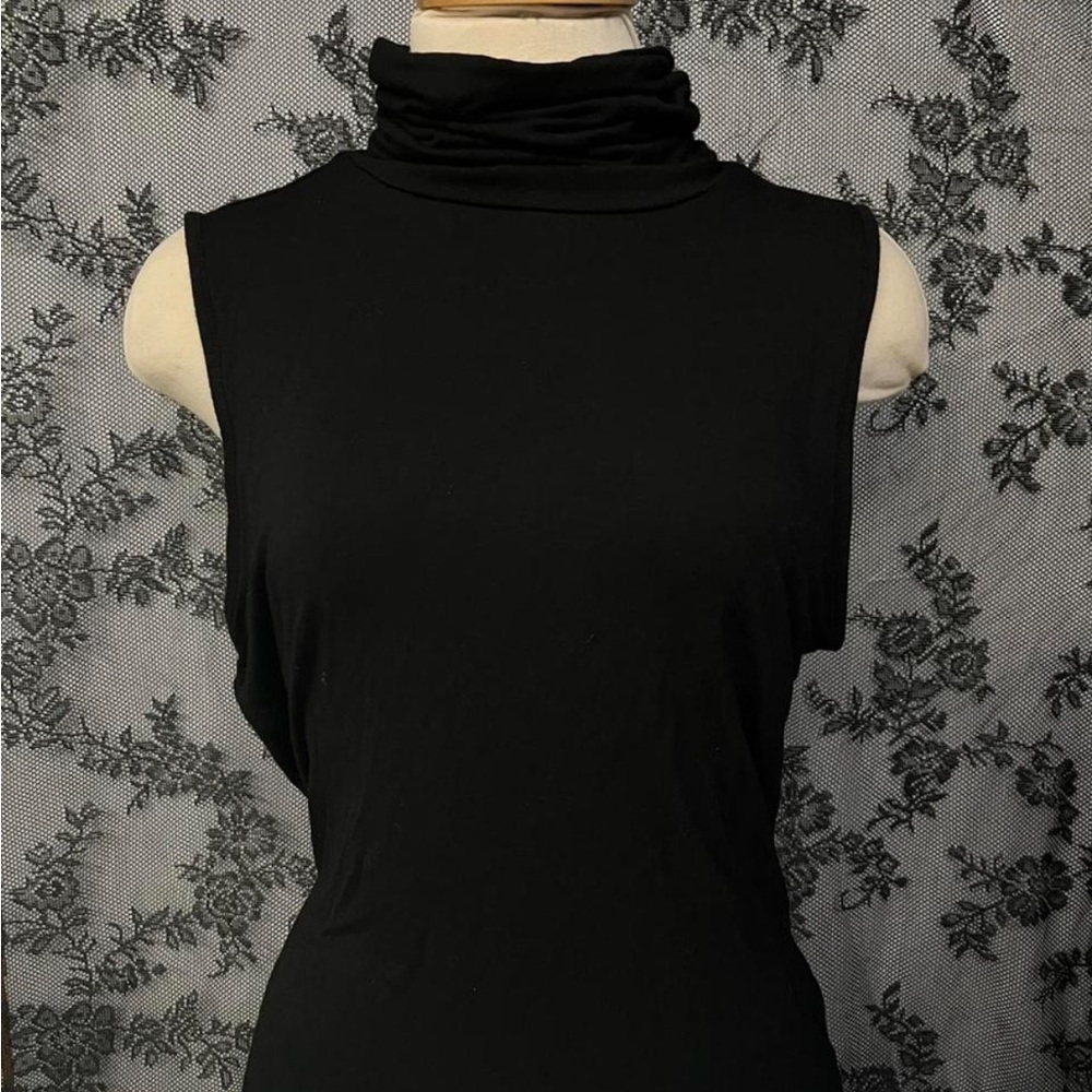 Black Sleeveless Turtleneck Top